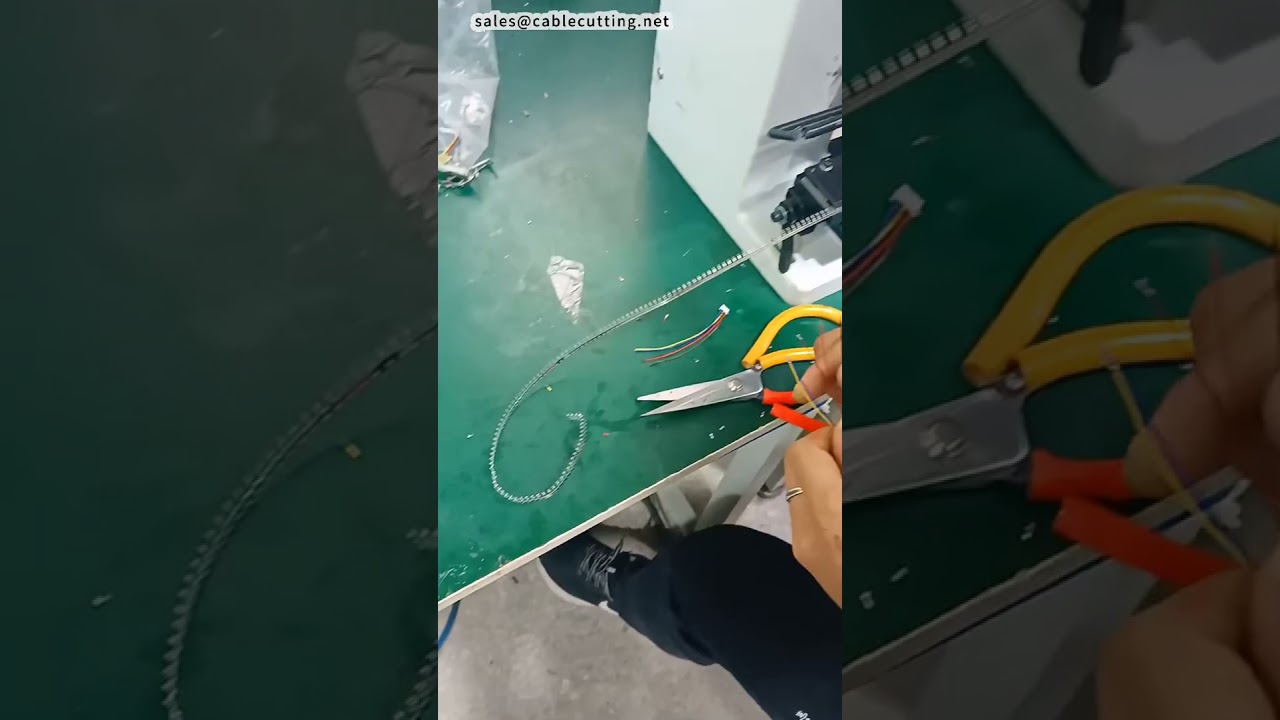 エアコンプレッサー不要！純電気式ワイヤーストリッピング＆圧着機