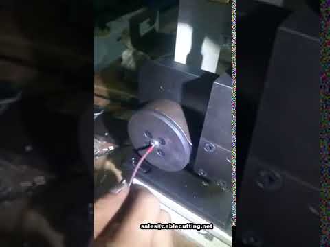 チューブ端子用圧着機｜プレ絶縁電線圧着機 高精度自動化
